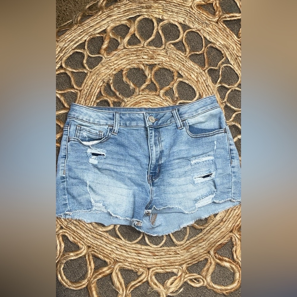 SO Women's High Waist Denim Shorts - Light Blue